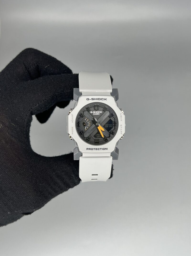 ساعت مچی کاسیو جیشاک مردانه Casio G-Shock-2300 رنگ سفید دودی - تصویر 1
