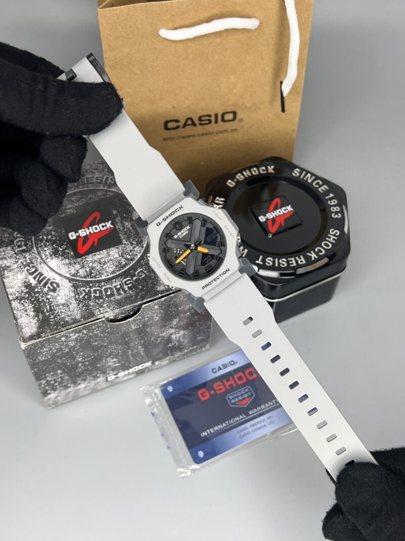 ساعت مچی کاسیو جیشاک مردانه Casio G-Shock-2300 رنگ سفید دودی - تصویر 4