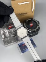 ساعت مچی کاسیو جیشاک مردانه Casio G-Shock-2300 رنگ سفید دودی - تصویر 3