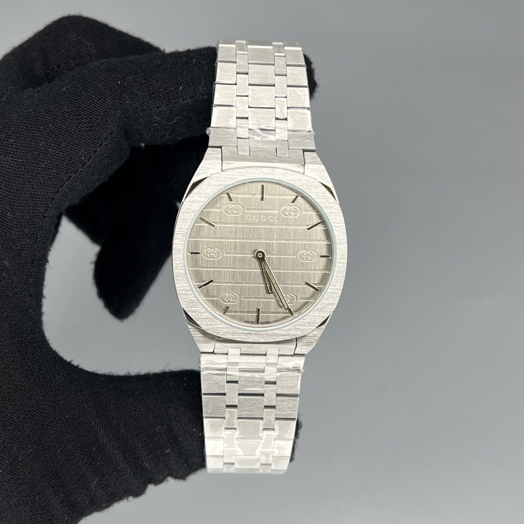 IMG_9814 ساعت مچی مردانه گوچی Gucci V2007 - تصویر 1