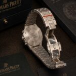 ساعت زنانه اودمار پیگه نقره ای صفحه مشکی Audemars piguet 2133